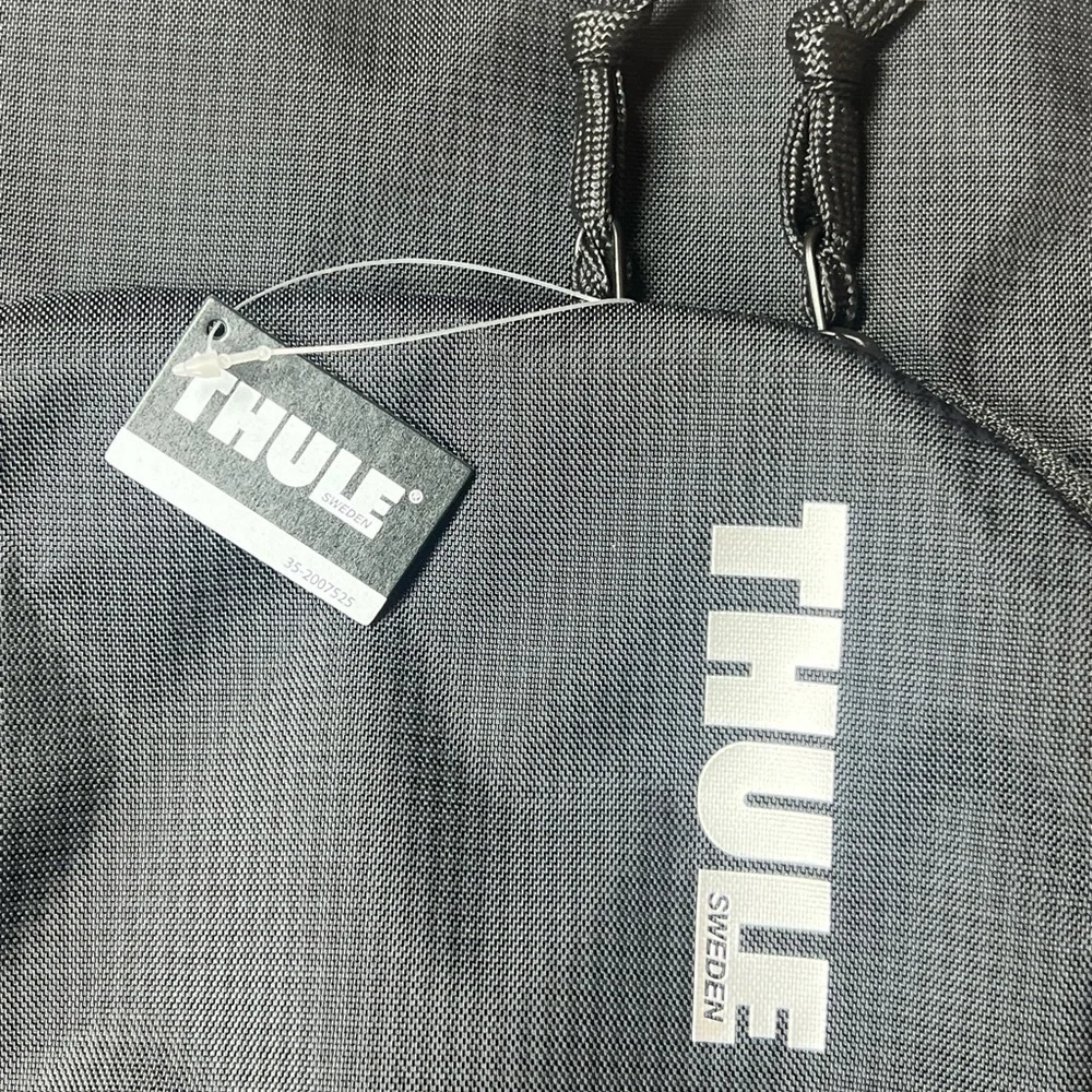 NWT THULE Achiever 15” Laptop 24L Backpack Bag Men Unisex